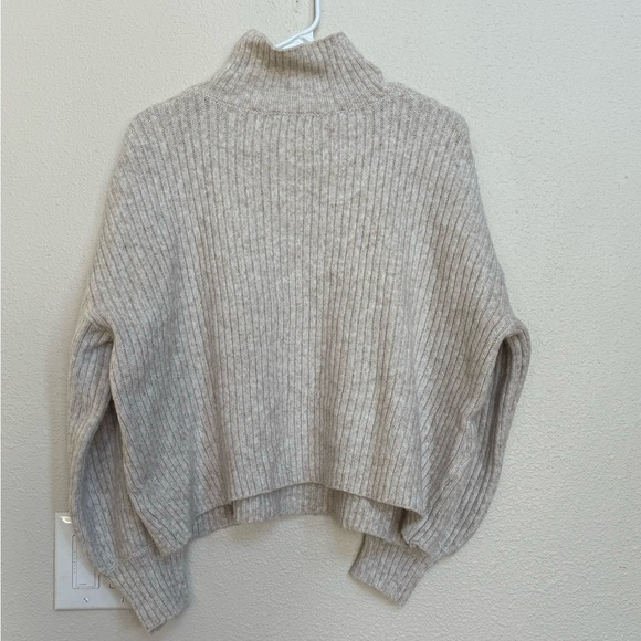 Lush Sweater - Picture 3 of 7